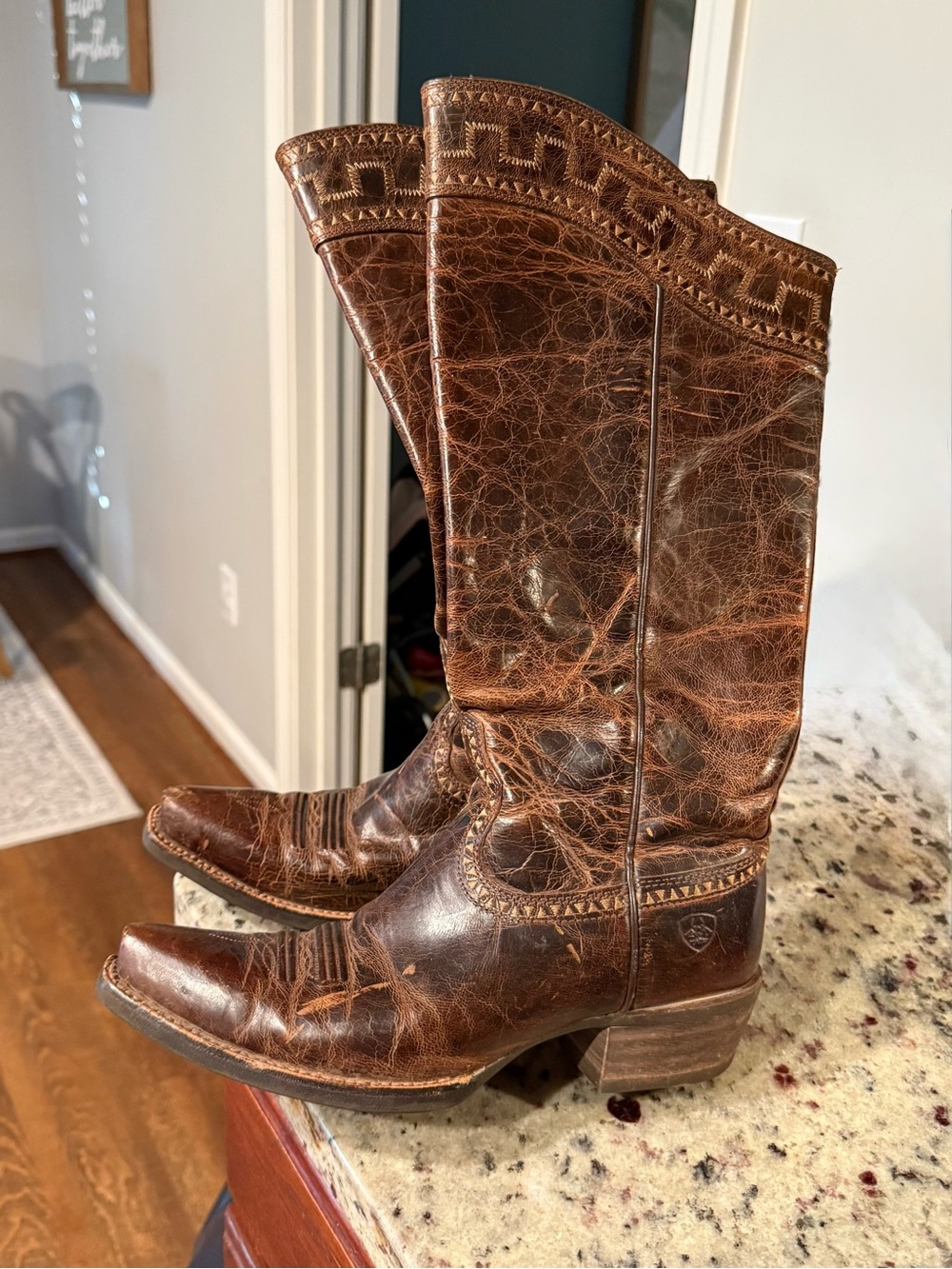 Distressed Brown Leather Western Cowboy Boots